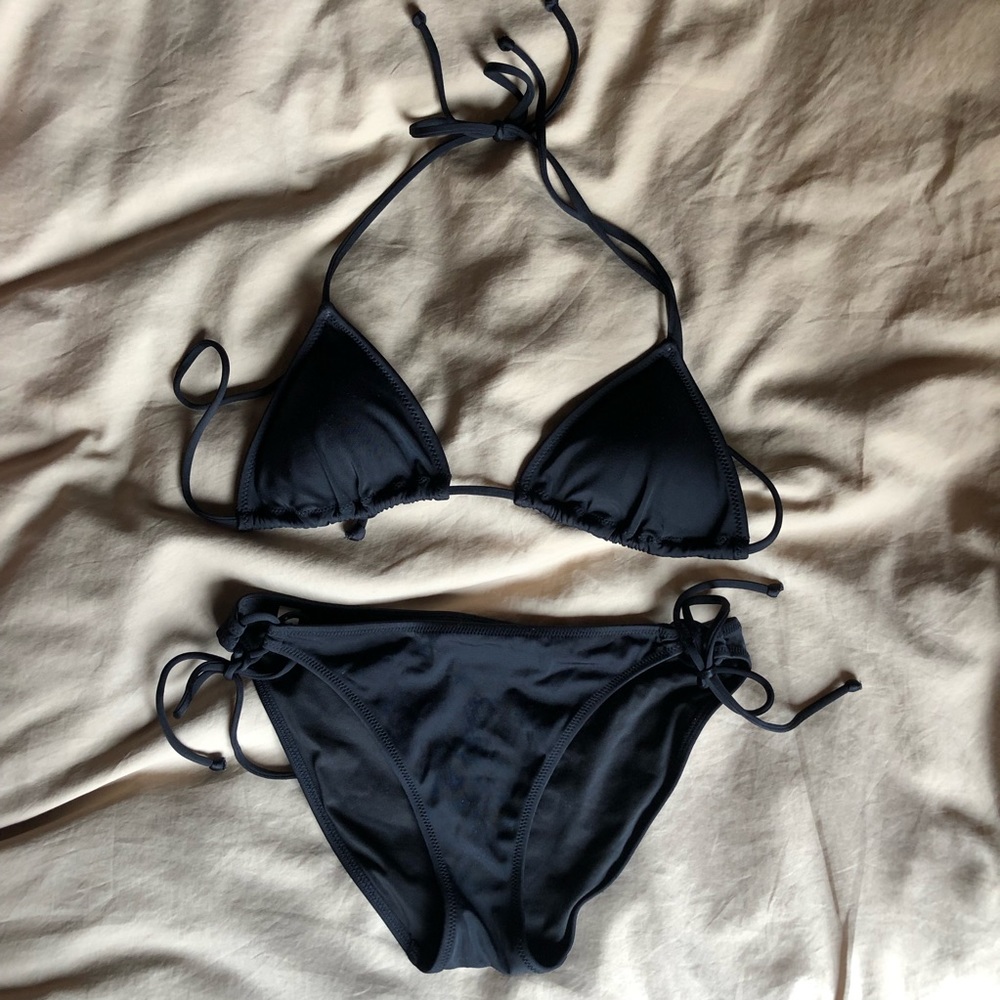 Victoria’s Secret string bikini set swimsuit black small